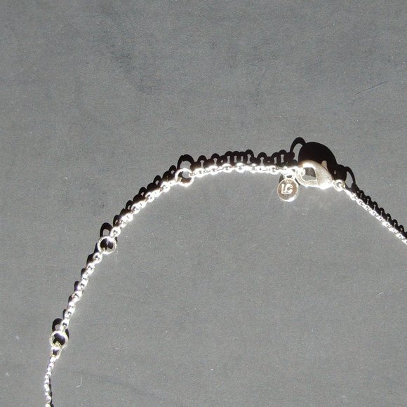 Silver Tone Necklace - Picture 4 of 5